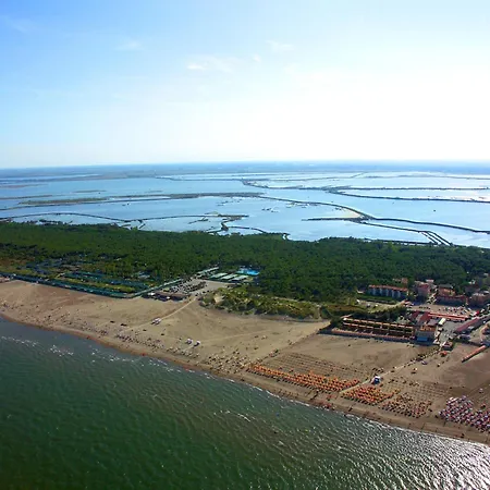 Apartment Antony By Interhome Rosapineta